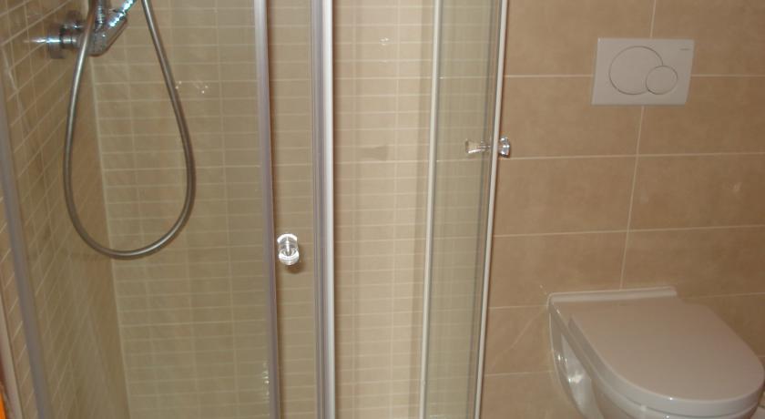 Apartments Villa Residenca Novi Vinodolski Cameră foto